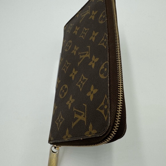 🚨SOLD🚨 Authentic Louis Vuitton Zippy Organizer Wallet - Picture 4 of 5